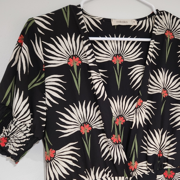 Urban Outfitters | UO Button-Down Plunging Midi Dress | Size Medium - Picture 3 of 9